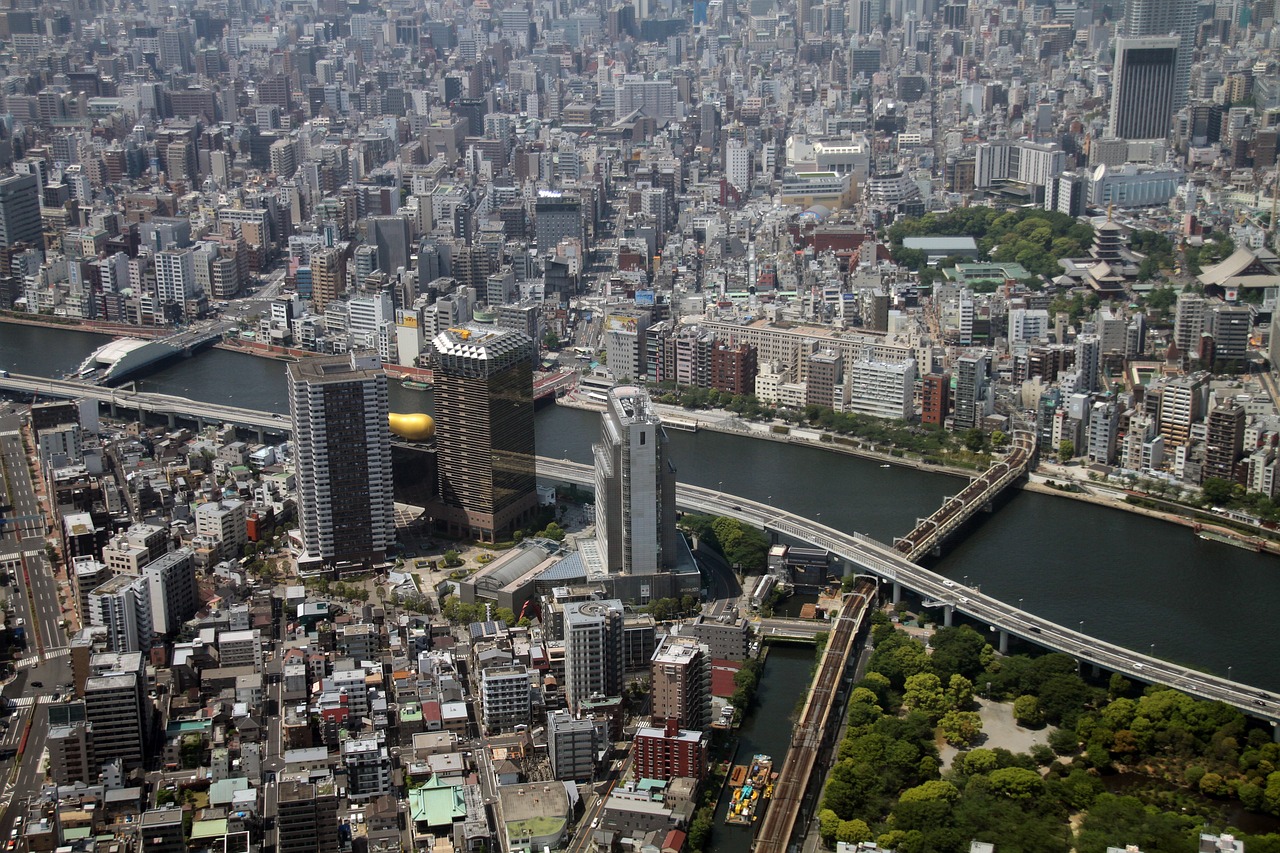 赤峰市在1983年10月10日的城市變遷與發(fā)展里程碑